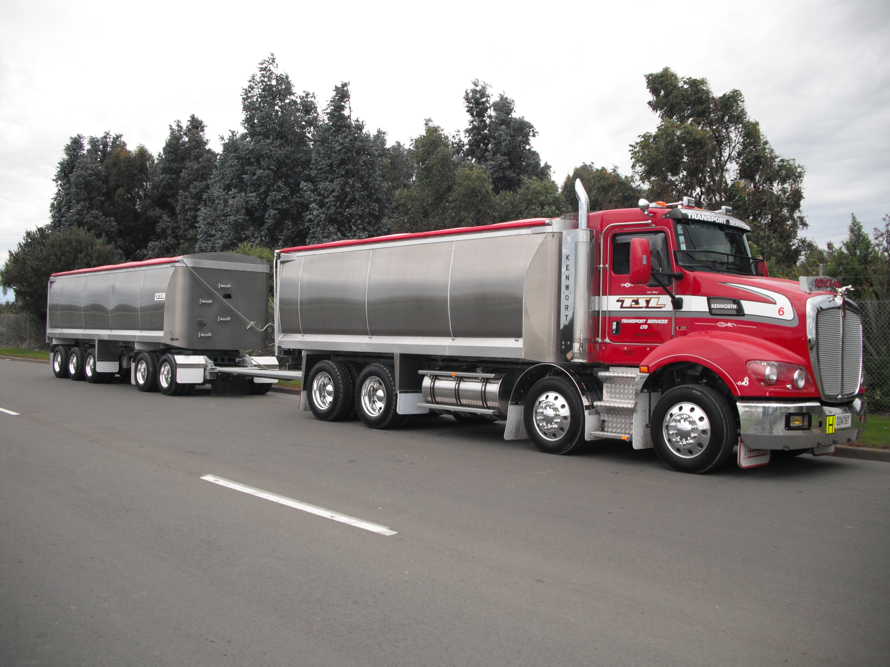 TES - Transport Engineering Southland | Combination alloy truck and trailer